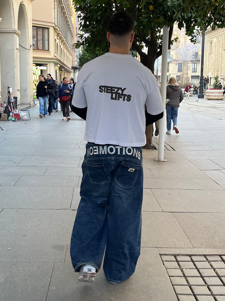 "G.O.A.T TEE" FRIENDS & FAMILY EDITION