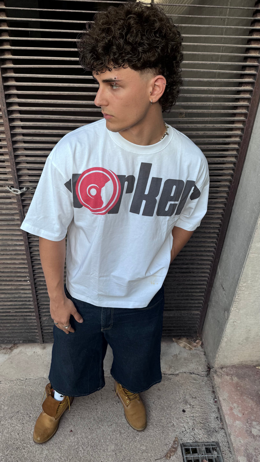 WORKERS TEE X ALBERTOGRCOACH — modelo