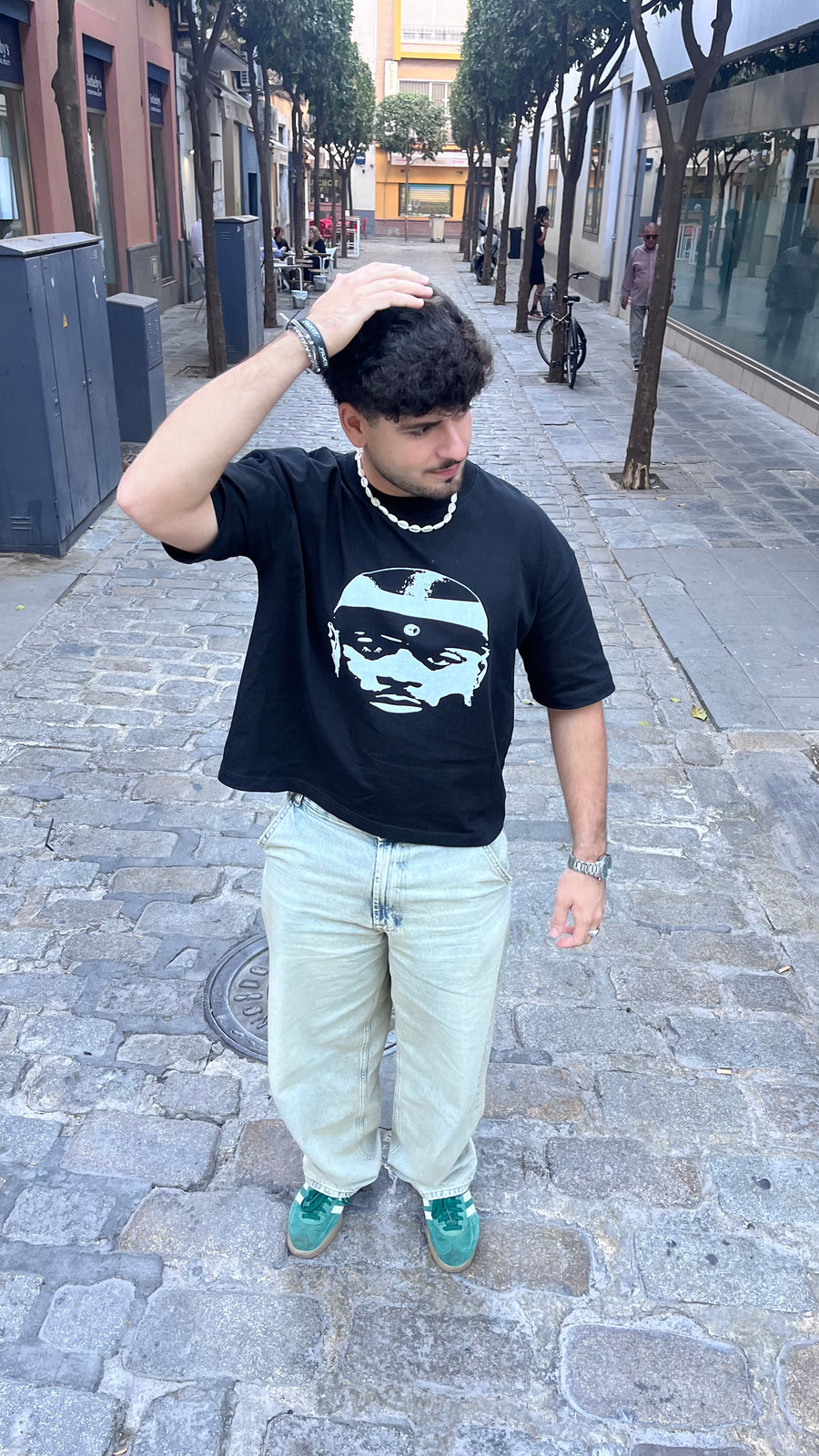"G.O.A.T TEE" BLACK