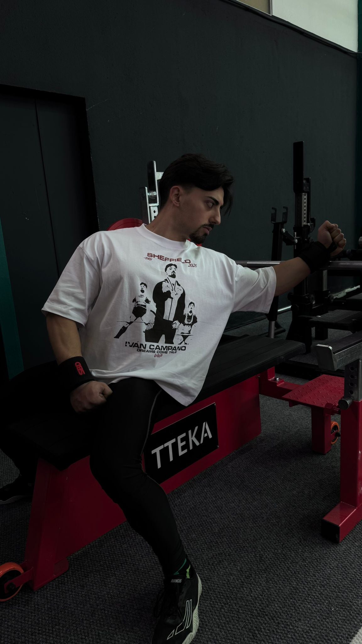 "DREAMS COME TRUE"  Iván campano tee